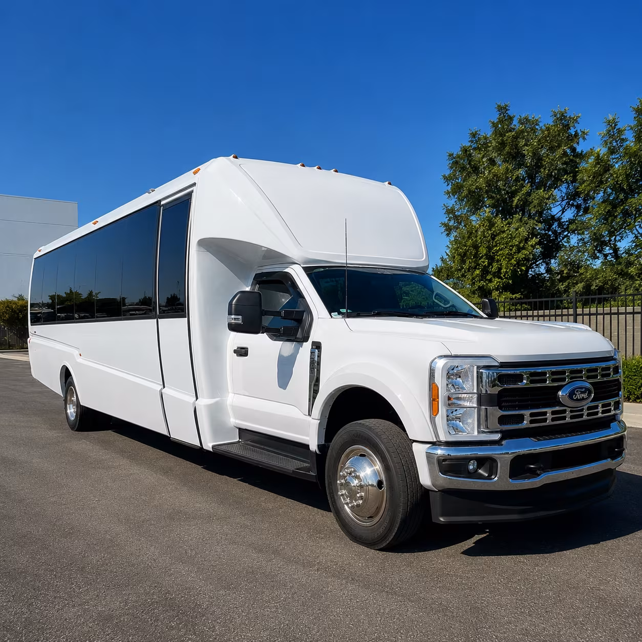 corporate bus rentals for team offsites and company retreats